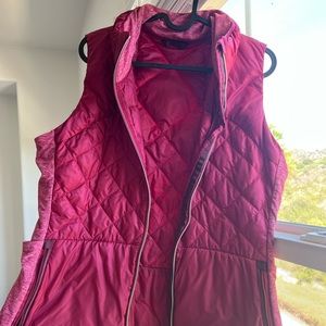 Lulu lemon size Large vest